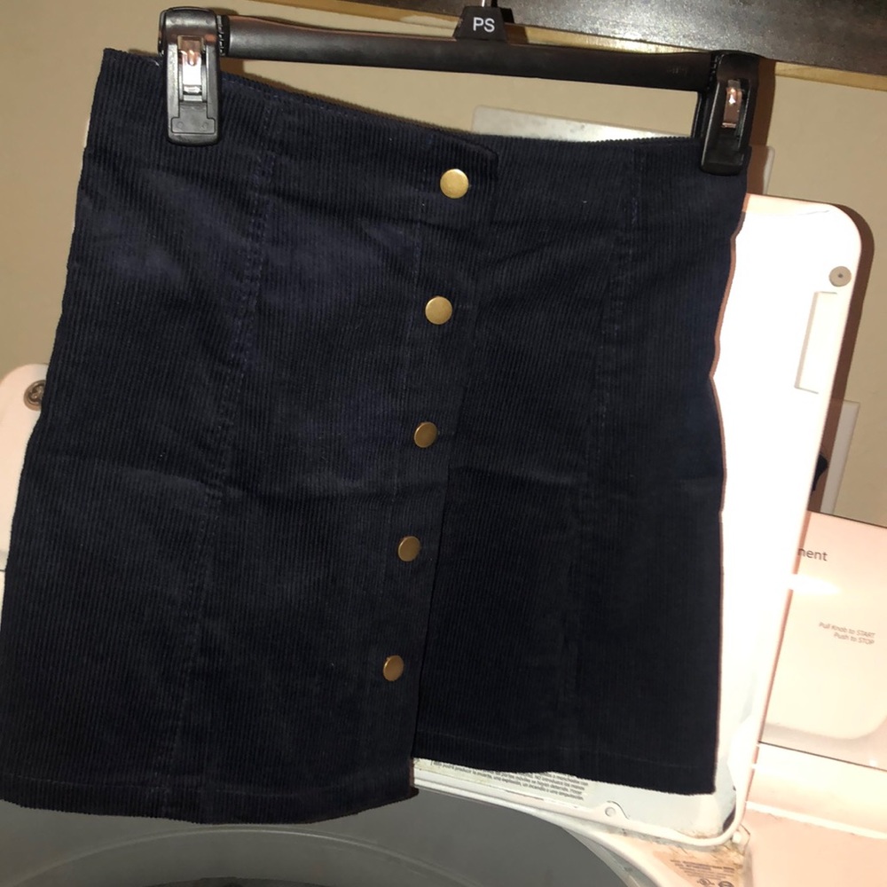 Navy blue fleet skirt